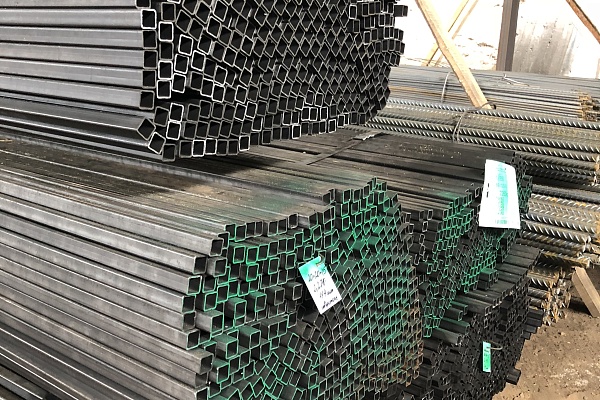 Чем популярна профильная труба?